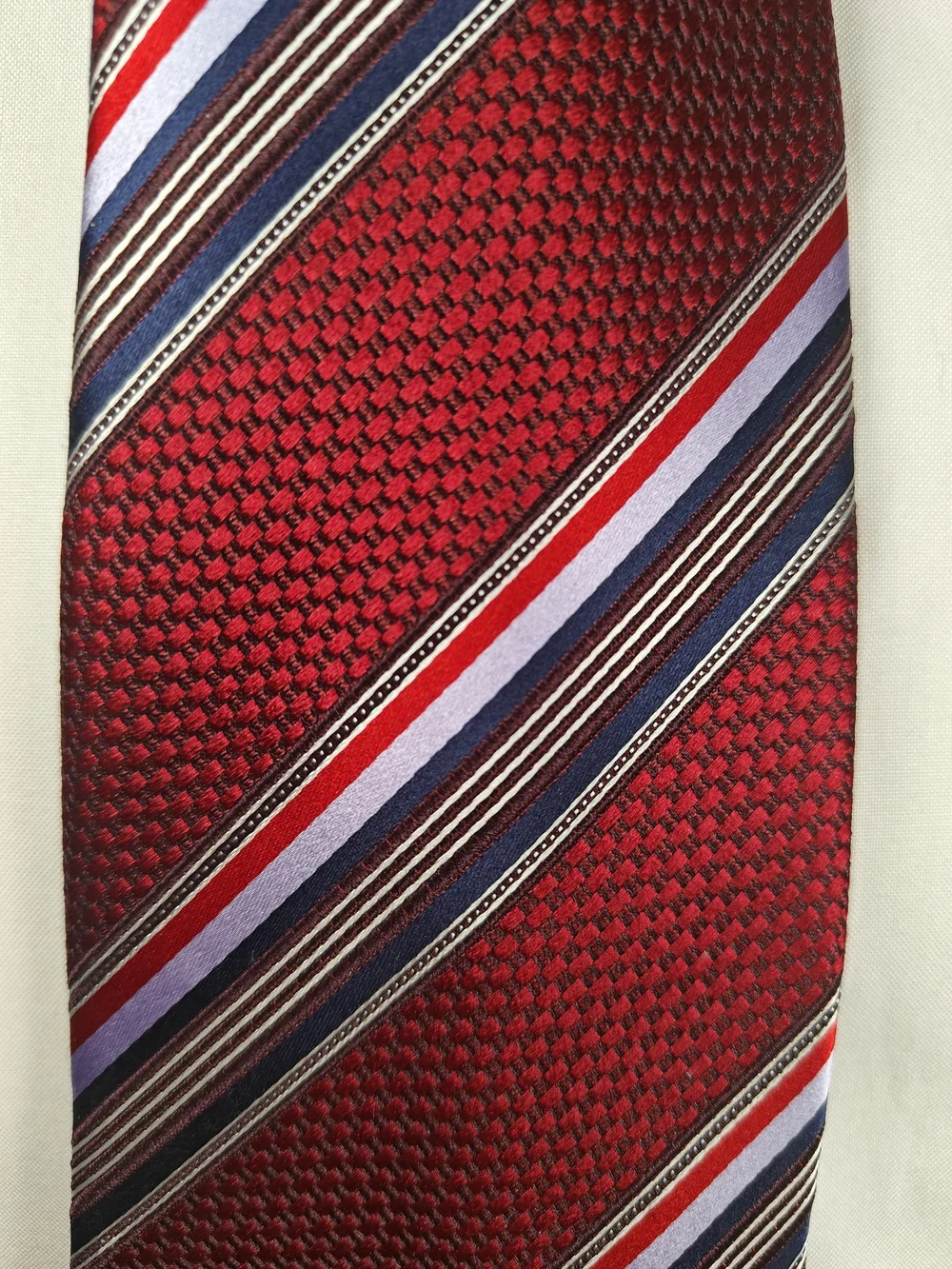Ermenegildo Zegna Red Navy Striped 100% Silk Jacquard Necktie Made in Italy